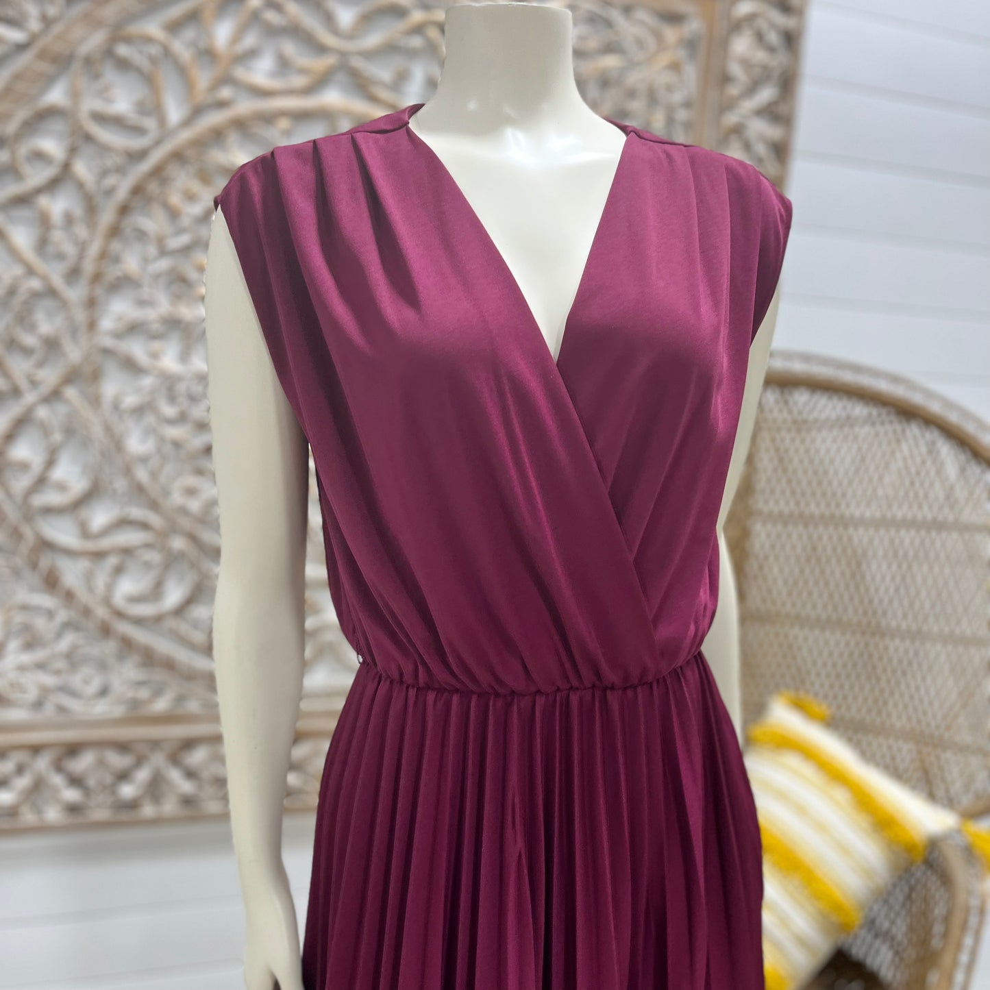 70s Vintage Maroon Pleated Flowing Slip On Dress L/XL