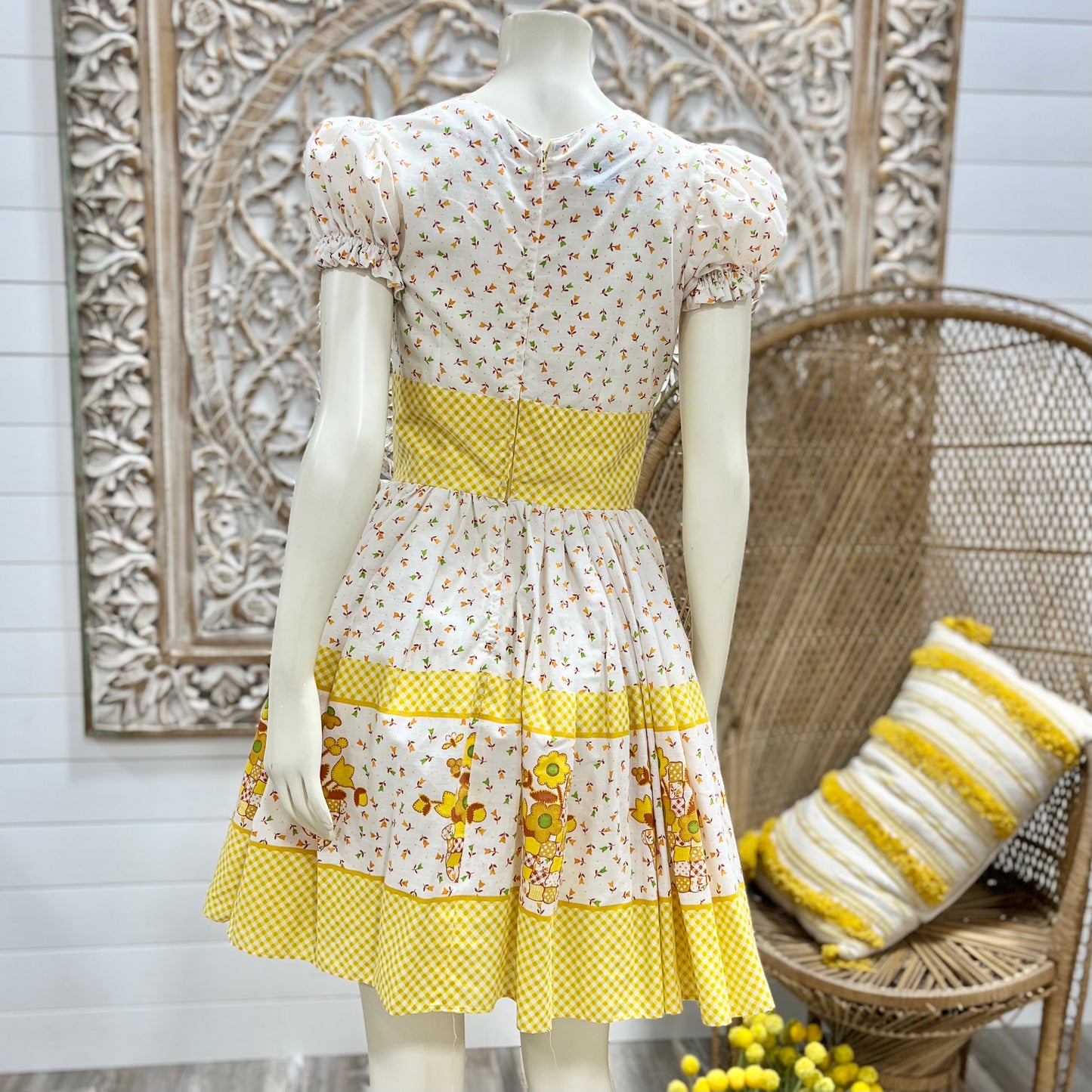 Vintage 1950s Mini Floral Cummerbund Gingham Full Skirt Dress XS