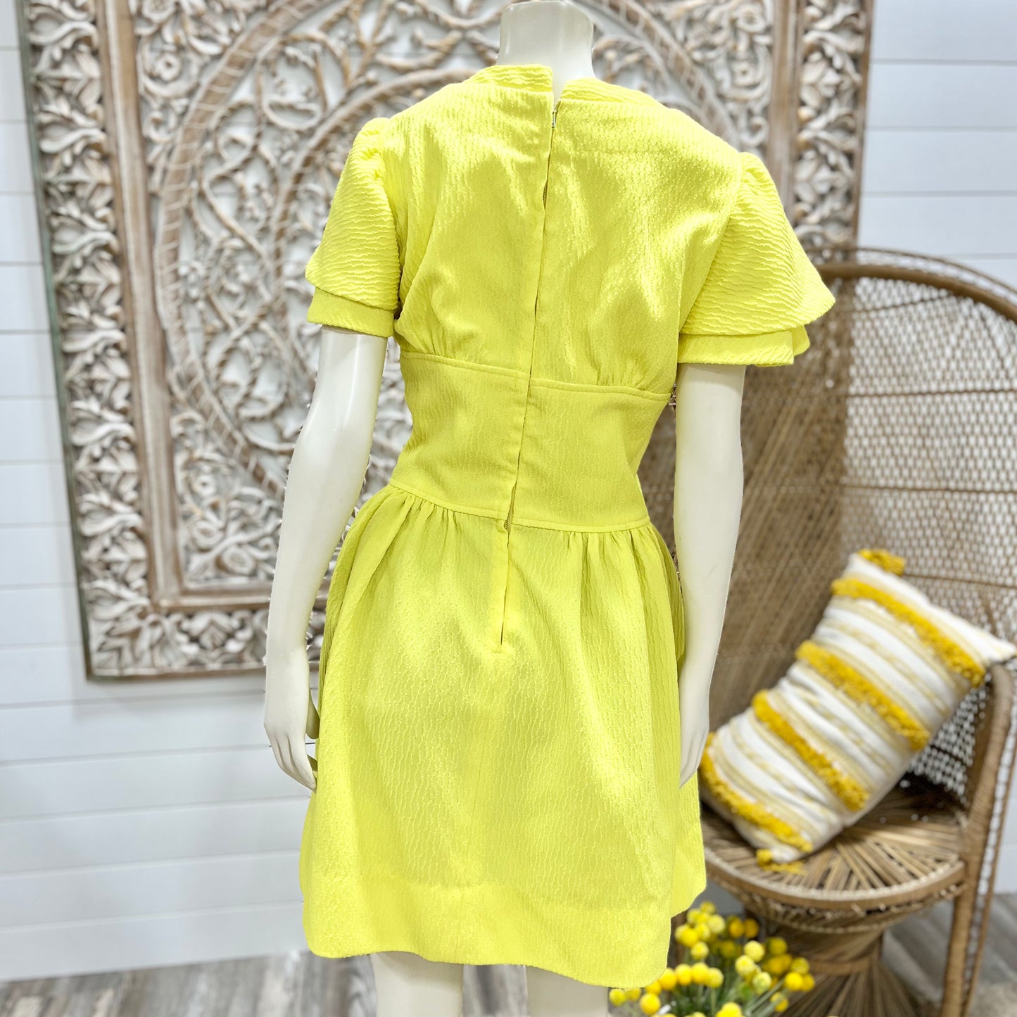 60s Mod Flutter Sleeve Banded Waist Buttercup Yellow Vintage Mini Dress M
