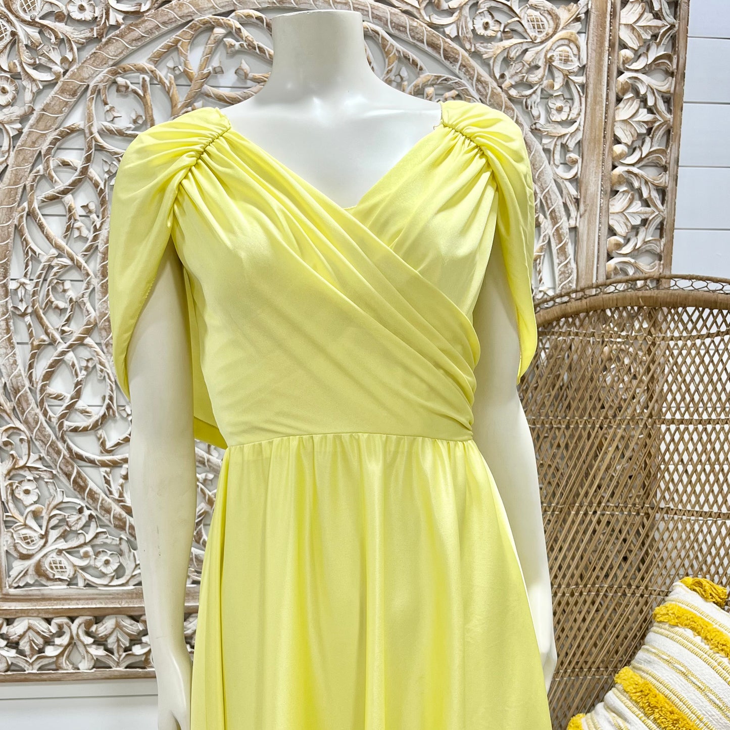 Vintage 70s Elegant Goddess Cottagecore Boho Yellow Maxi Cape Dress XS/S