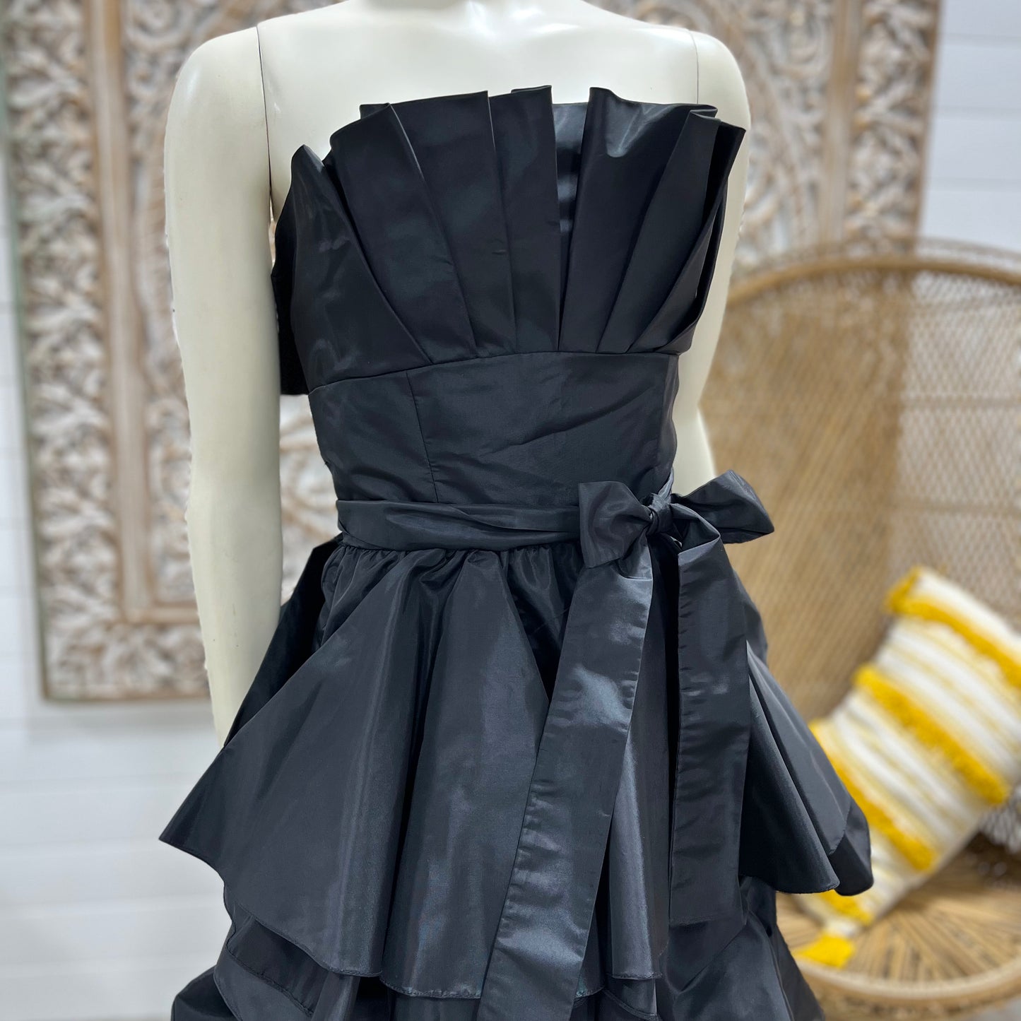 Victor Costa Vintage 1970s Structural Disco Era Black Cocktail Party Dress XS
