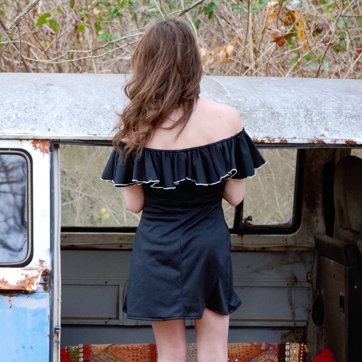 Vintage 70s Black Slinky Disco Off Shoulder Ruffle Mini Dress S/M