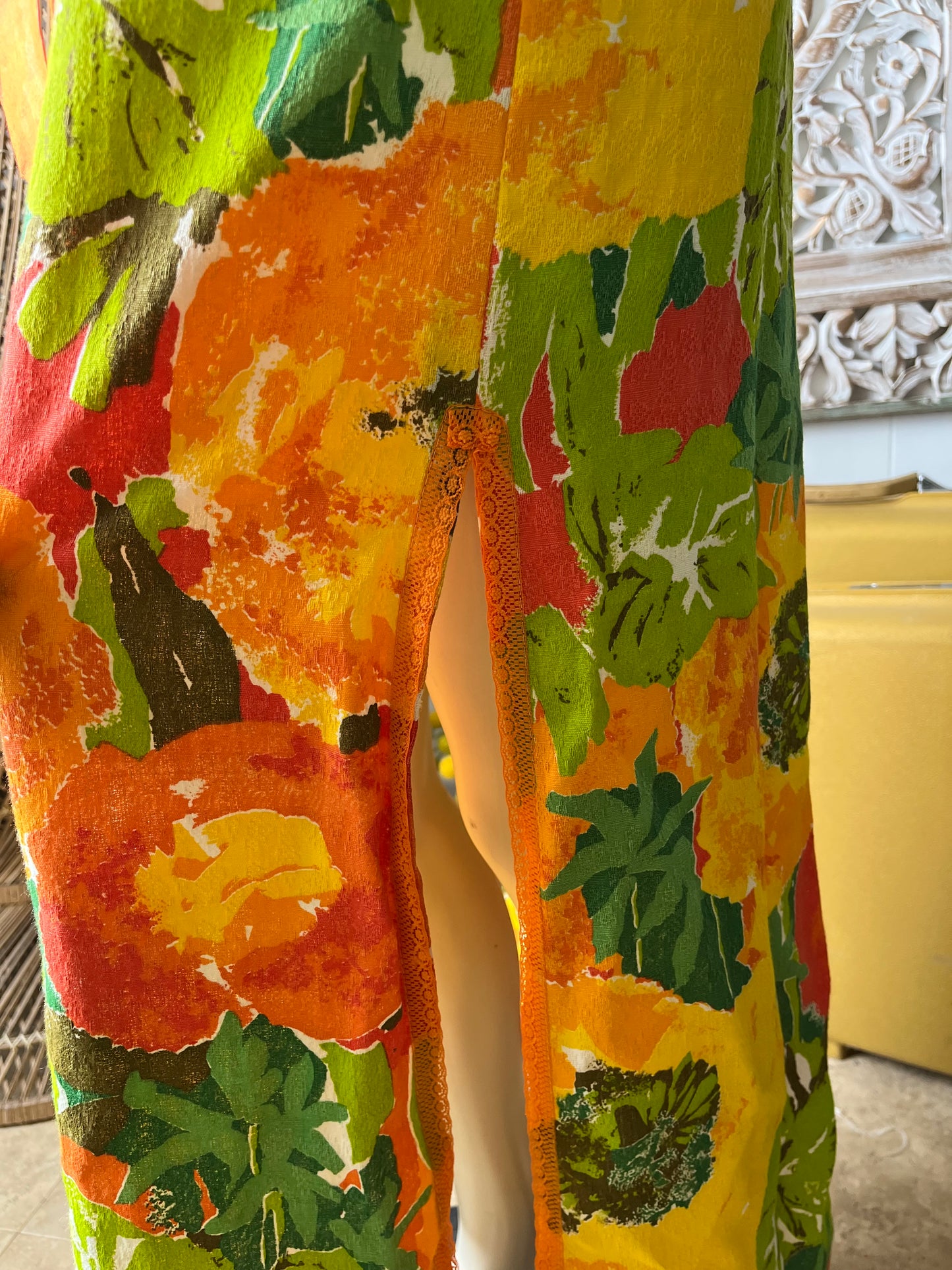 70s Hawaiian Hilo Style Hibiscus Floral Print Maxi Vintage Dress