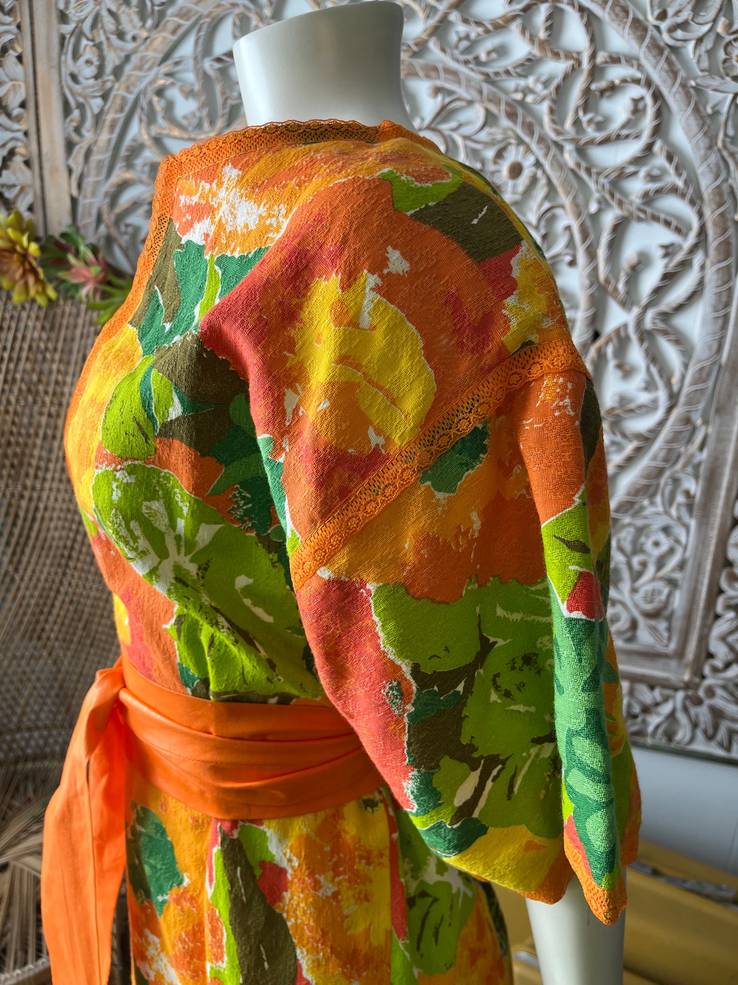 70s Hawaiian Hilo Style Hibiscus Floral Print Maxi Vintage Dress
