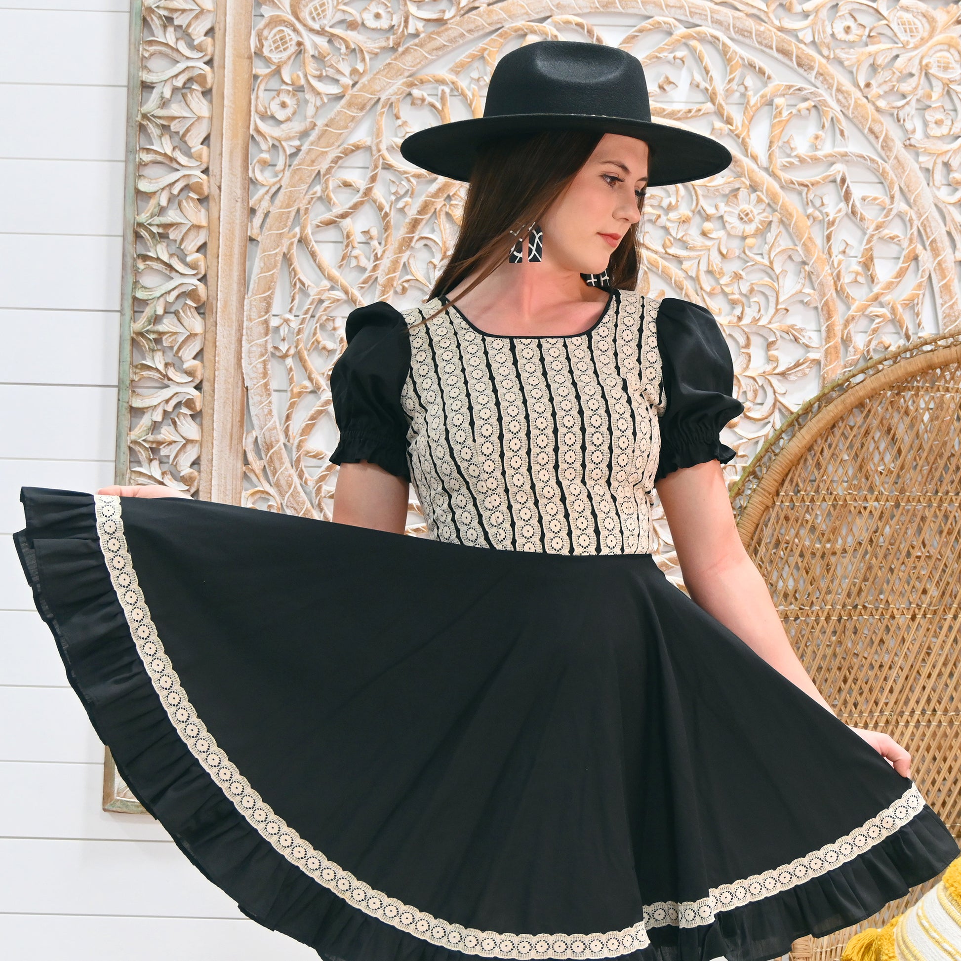Discover 109+ black and white western dress latest