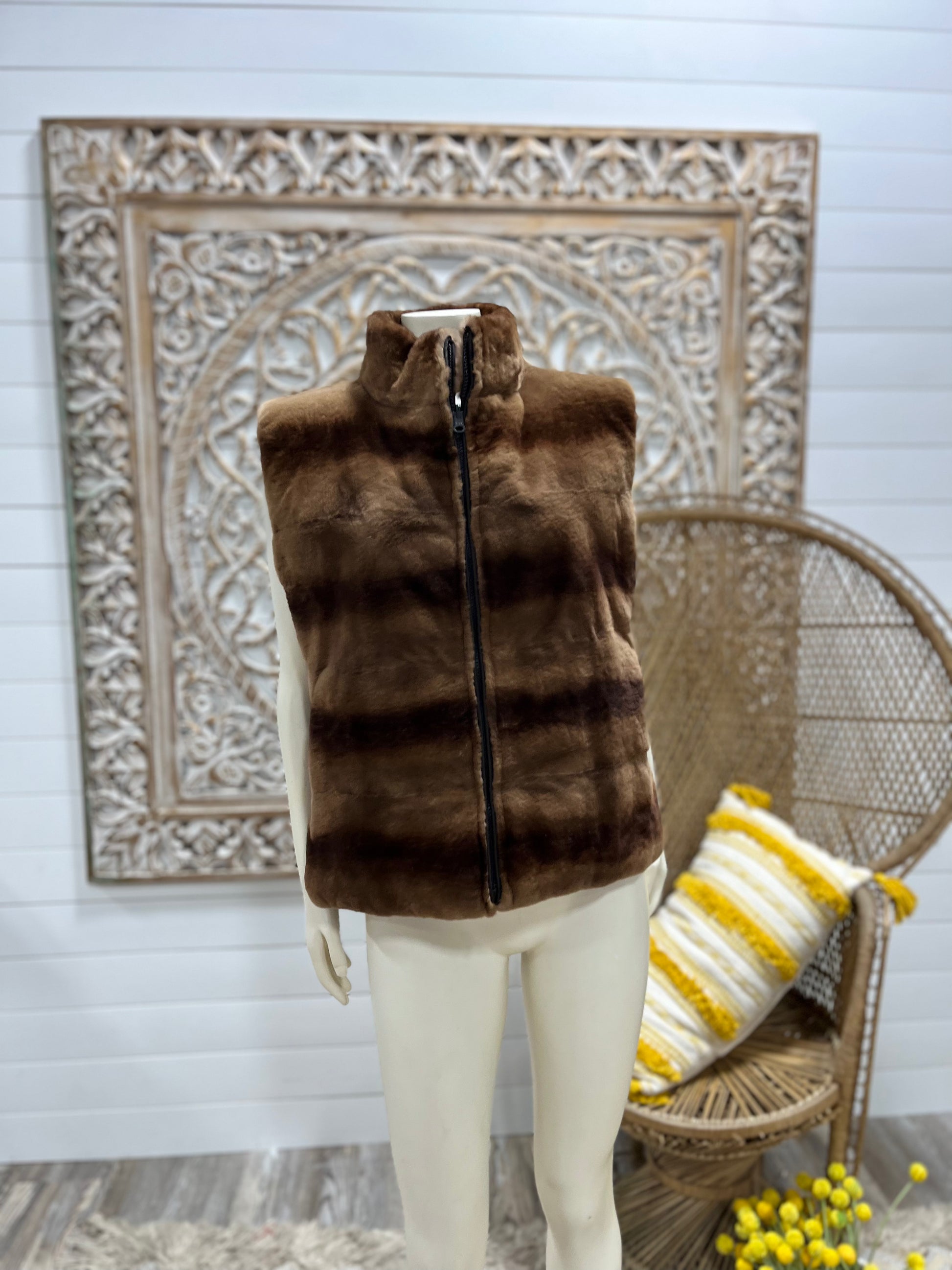 Vintage 90s Nutria Louis F raud Authentic Fur Vest L XL